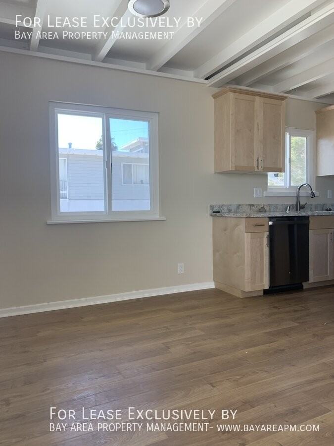 256 Elm St #4 - Photo 3 of 11