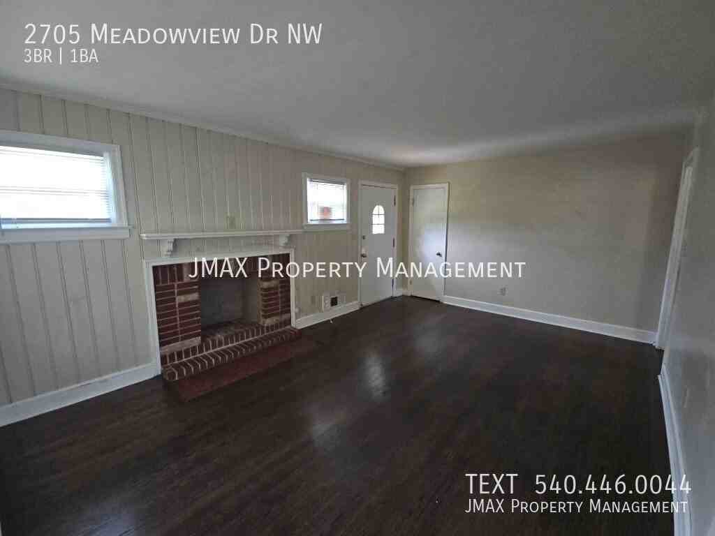 2705 Meadowview Dr Nw - Photo 2 of 15