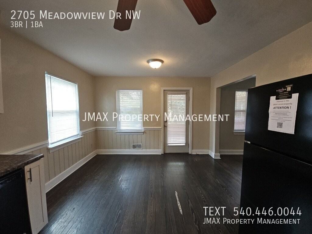 2705 Meadowview Dr Nw - Photo 5 of 15