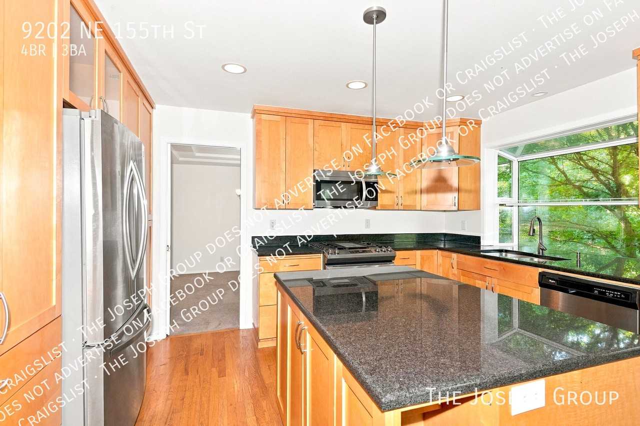 9202 Ne 155th St - Photo 6 of 17
