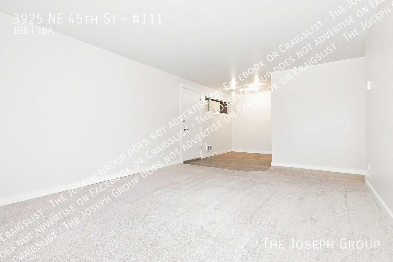 3925 Ne 45th St #111 - Photo 5 of 22
