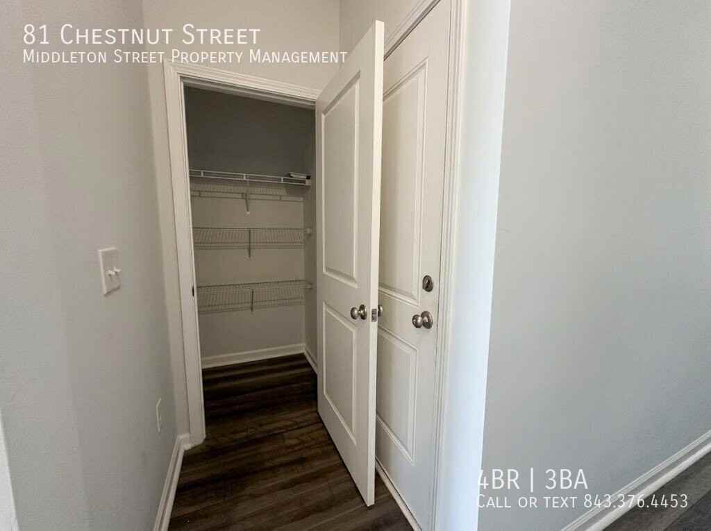 81 Chestnut St - Photo 3 of 26