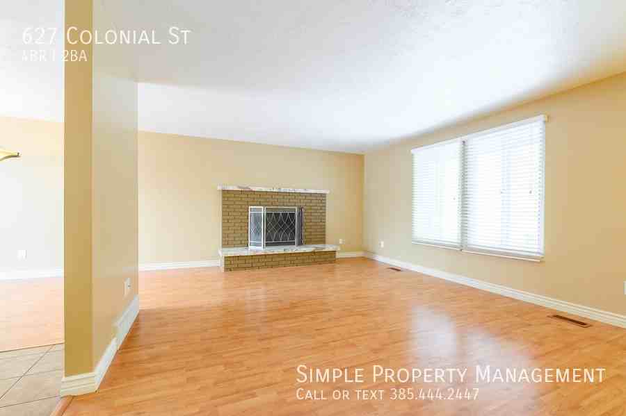 627 Colonial St - Photo 4 of 23