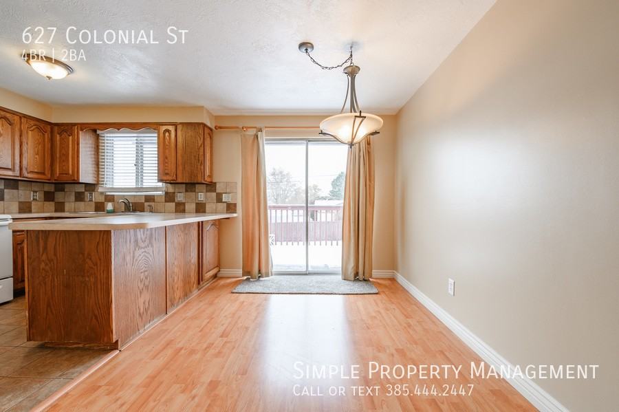 627 Colonial St - Photo 7 of 23