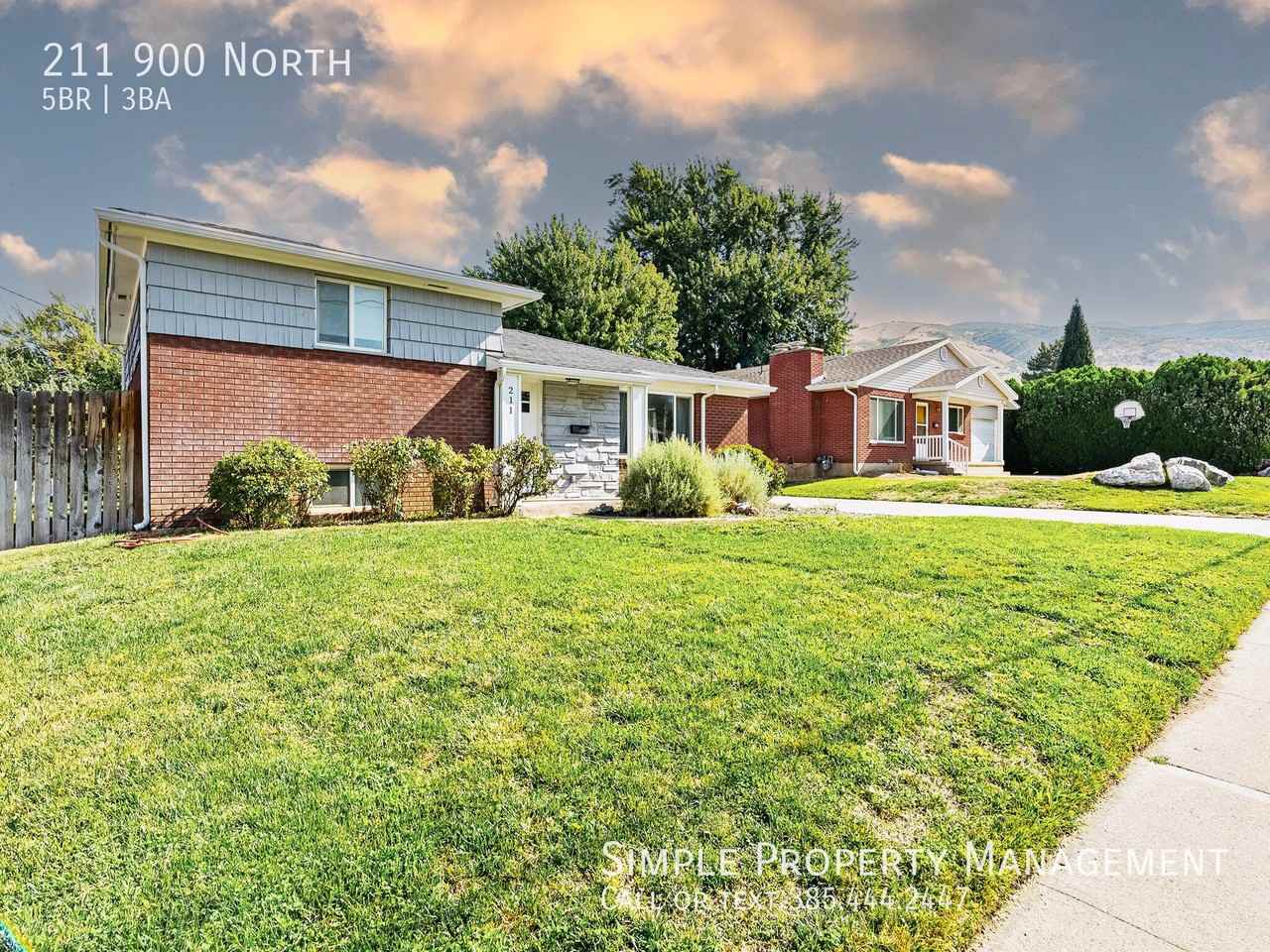 211 E 900 N - Photo 2 of 38