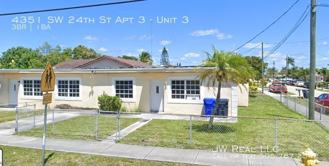 4351 Sw 24th St Apt 3 #3 - Photo 1 of 1