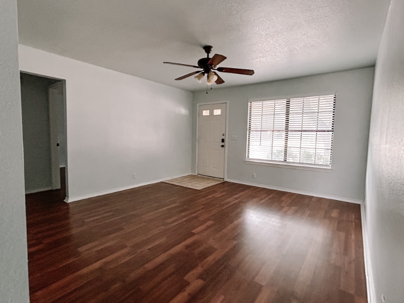 4306 Gleneagles Dr #B - Photo 2 of 12