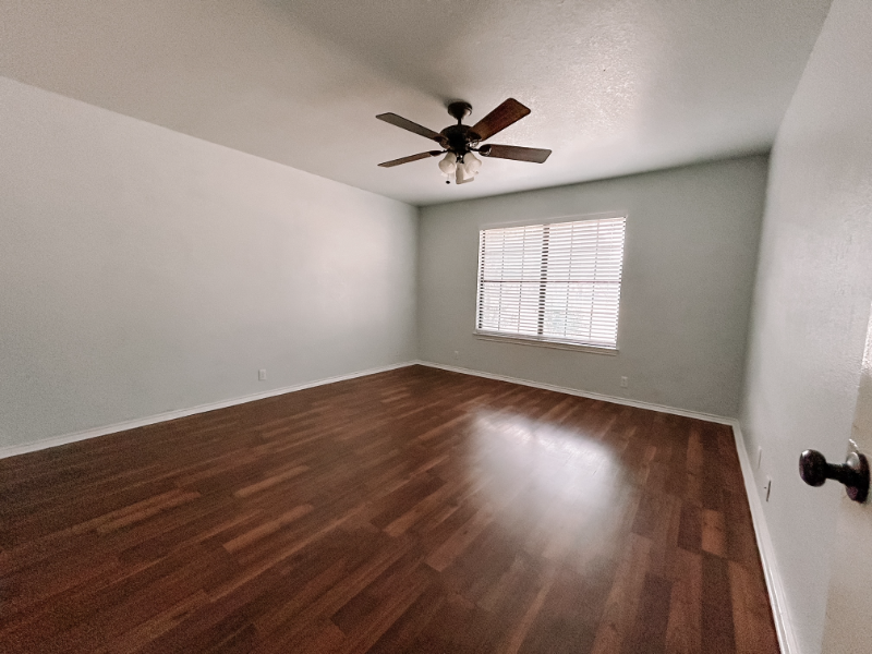 4306 Gleneagles Dr #B - Photo 3 of 12