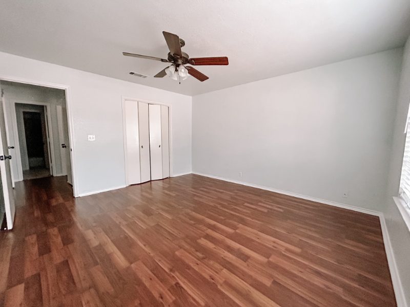 4306 Gleneagles Dr #B - Photo 4 of 12