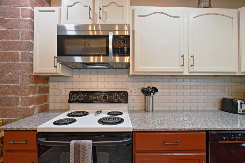 121 S Railroad St #1 - Photo 2 of 17