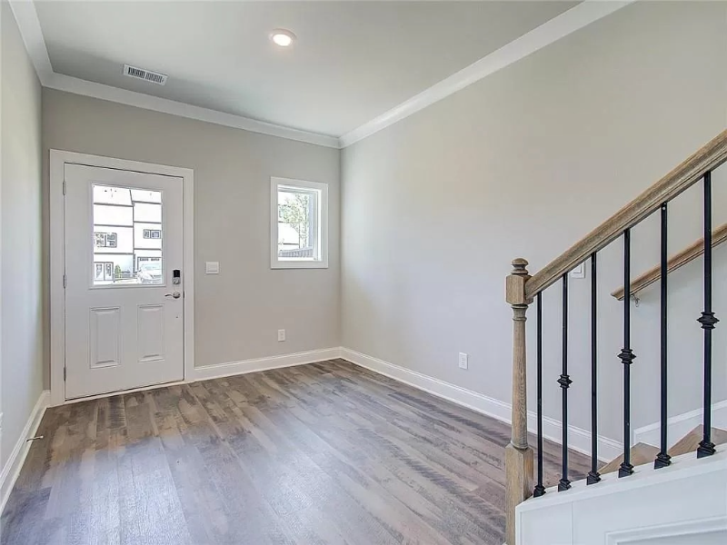 514 Hampton Xing - Photo 4 of 29