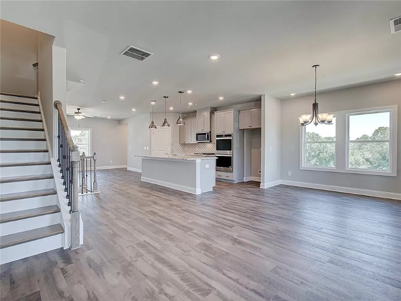 514 Hampton Xing - Photo 7 of 29