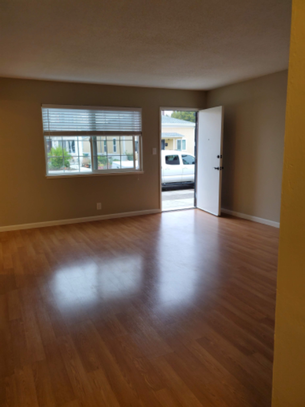 2171 Peach St #2 - Photo 3 of 10