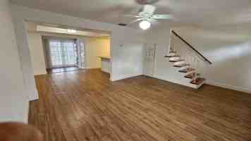 featured image of 4903 Catalina Dr #40