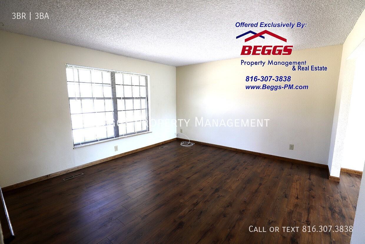 1221 Broadmore Ln - Photo 3 of 17