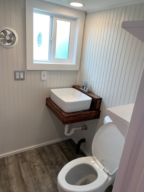 1Tiny House - Photo 6 of 6