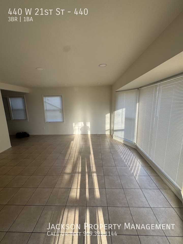 440 W 21st St #440 - Photo 2 of 11
