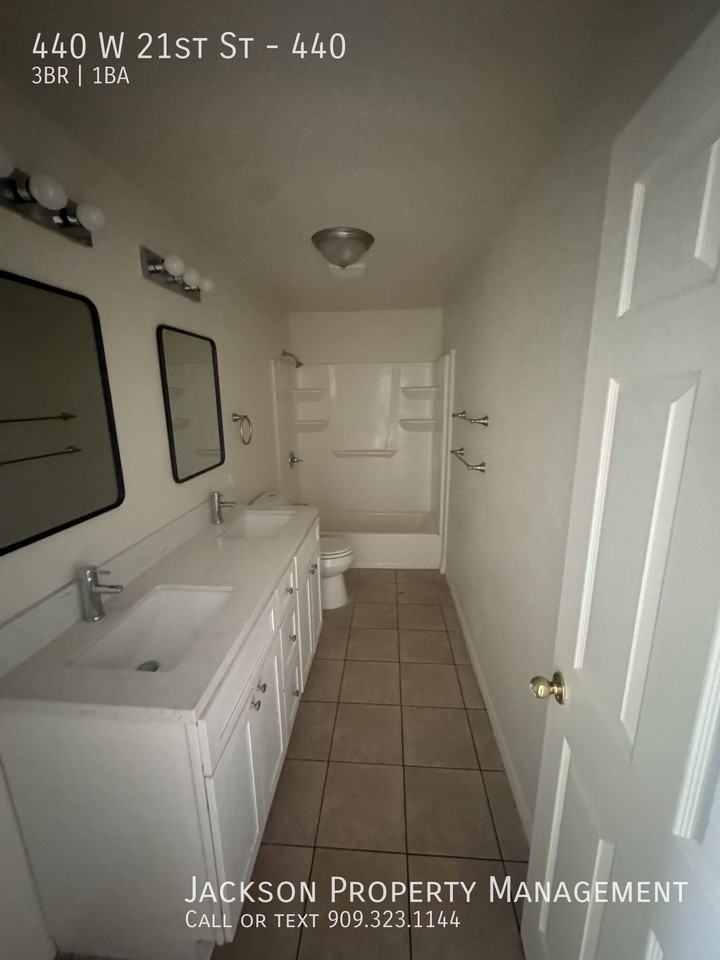 440 W 21st St #440 - Photo 6 of 11
