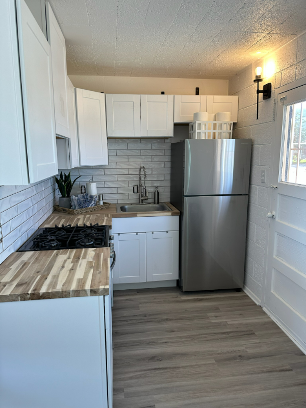 802 Adams Ave #3 - Photo 2 of 5