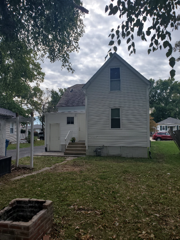 229 3rd Ave - Photo 2 of 29