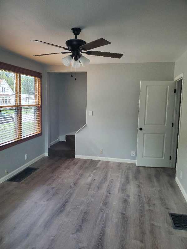 229 3rd Ave - Photo 6 of 29