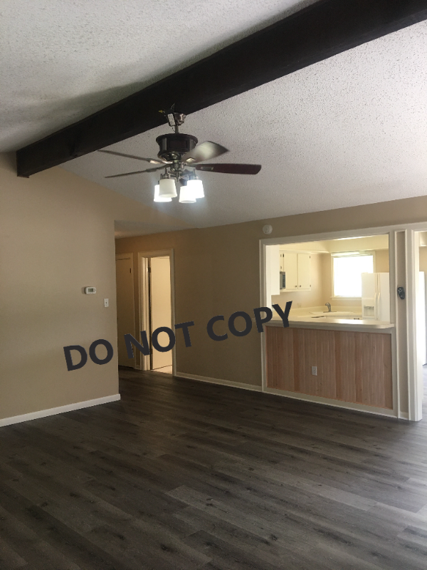 622 Guadalupe St - Photo 5 of 7