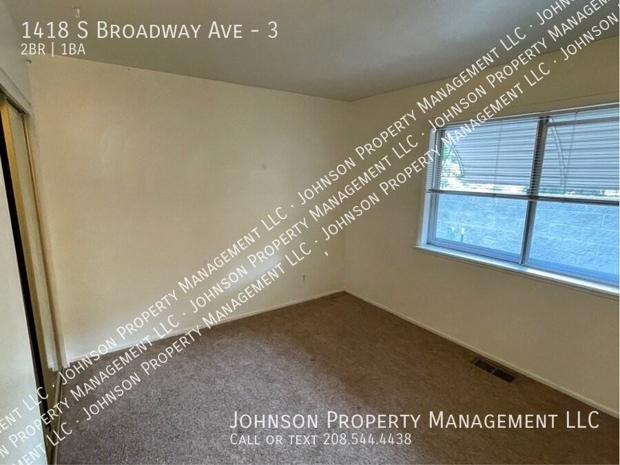 1418 S Broadway Ave #3 - Photo 7 of 11
