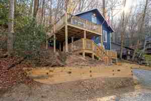 featured image of 524 Clubhouse Dr