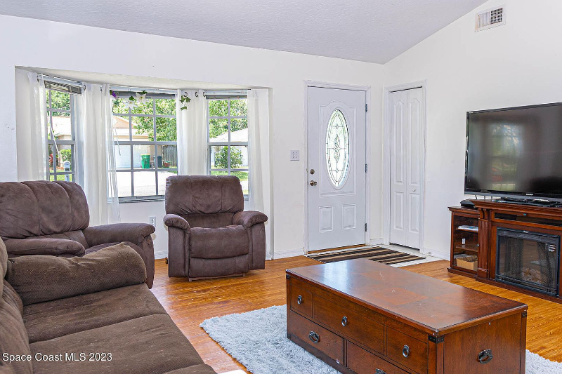 5655 Datura St - Photo 7 of 21