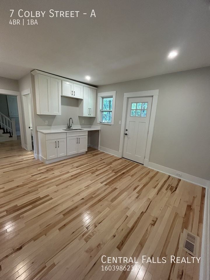7 Colby St #A - Photo 6 of 15