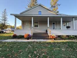 featured image of 201 W Main St #B
