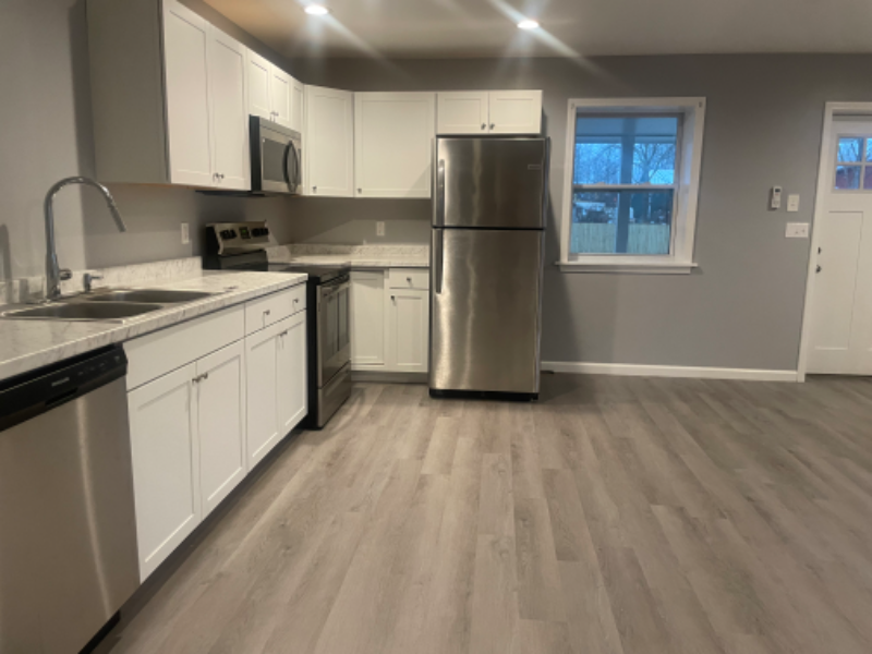 201 W Main St #B - Photo 6 of 8