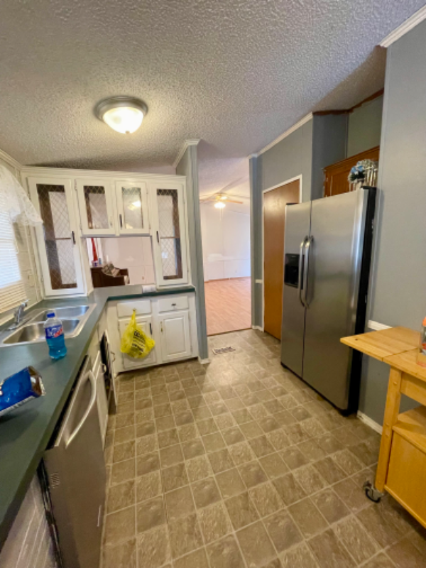 149 Sasha Dr - Photo 4 of 22