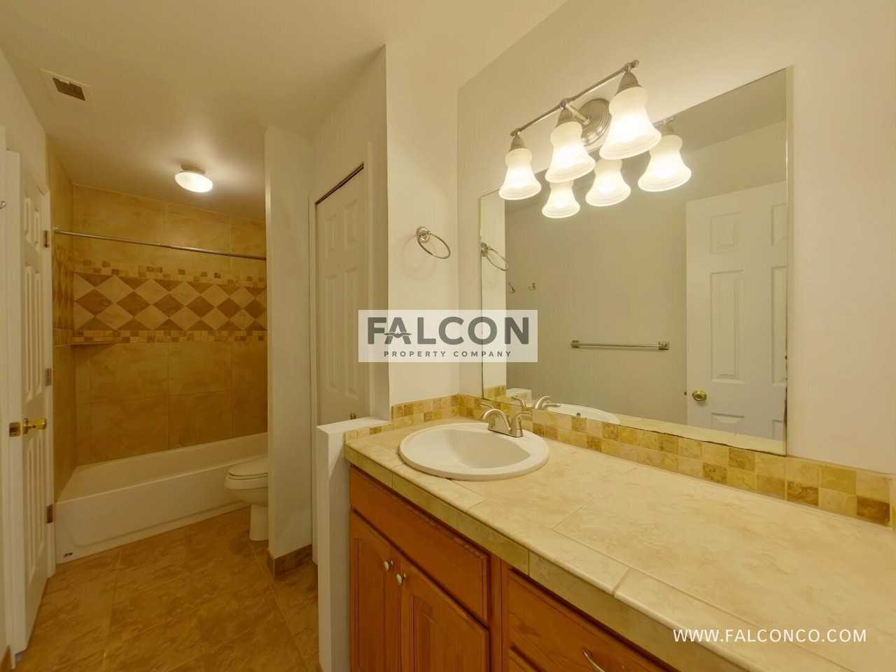 2114 Shawnee Dr - Photo 6 of 13