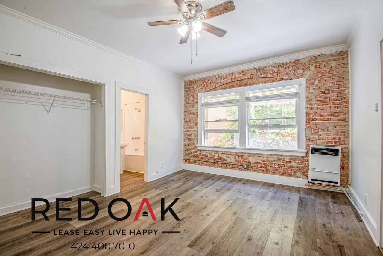 728 S Berendo St #305 - Photo 4 of 8