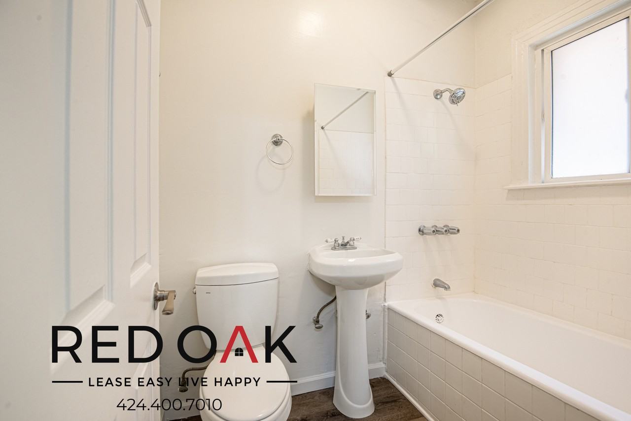 728 S Berendo St #305 - Photo 5 of 8