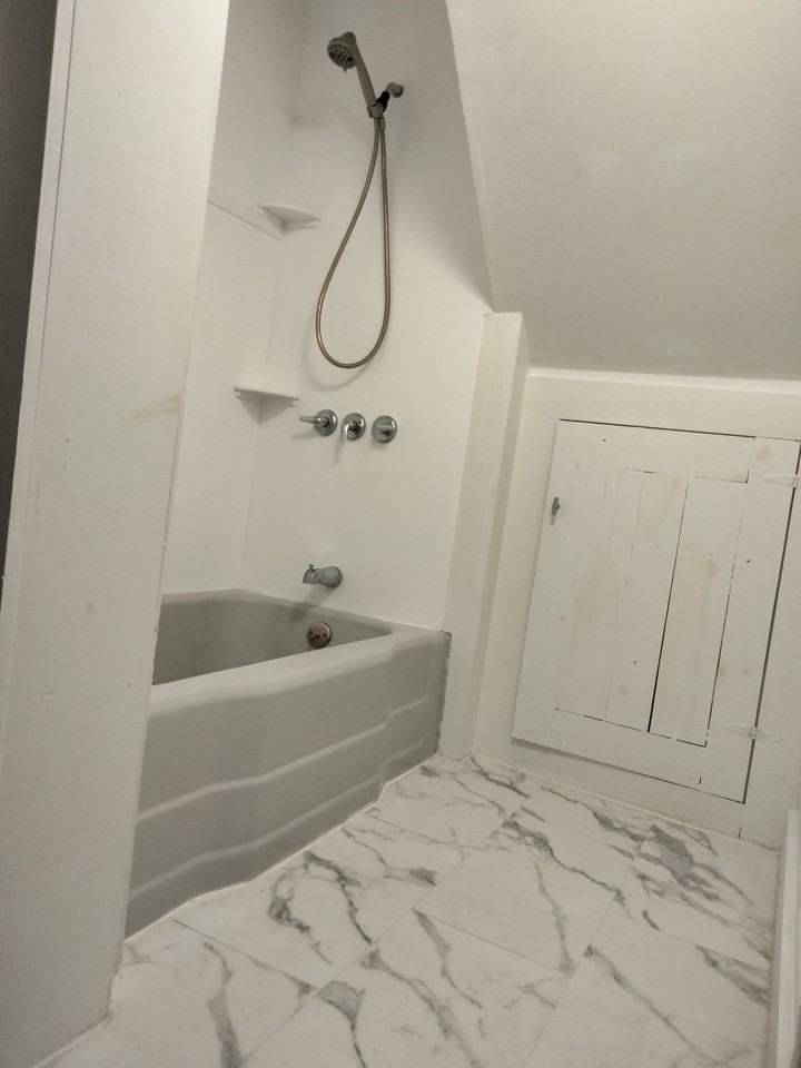 308 Nh Routewest #B - Photo 5 of 14
