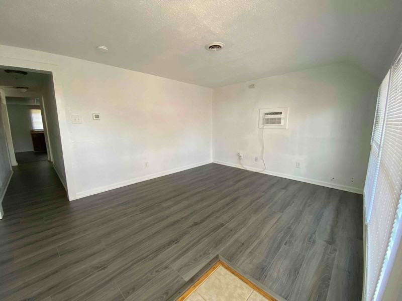 13 Anderson St #15B - Photo 2 of 23