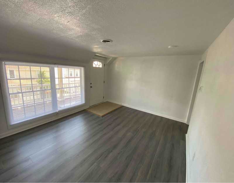 13 Anderson St #15B - Photo 3 of 23