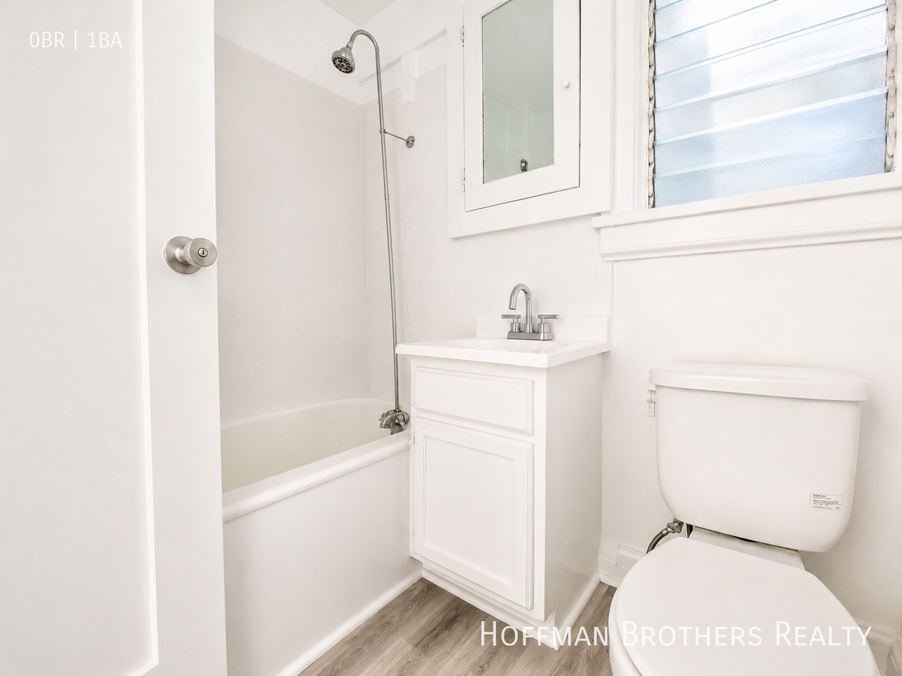 979 S Oxford Ave #201 - Photo 4 of 5