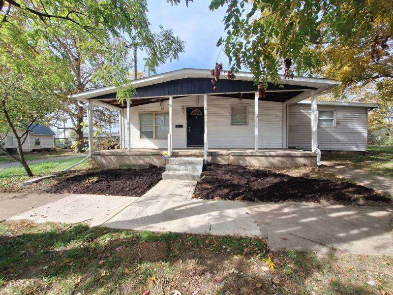 819 S Scioto St - Photo 2 of 8