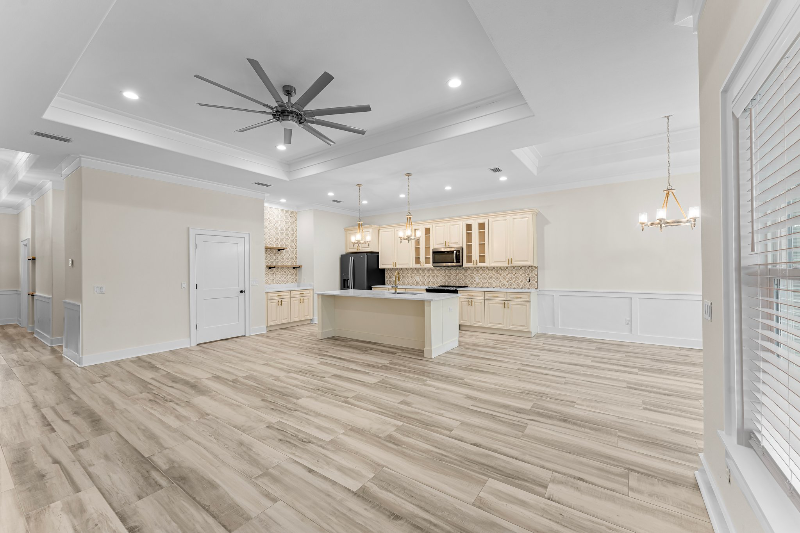 237 N Wells St - Photo 5 of 13