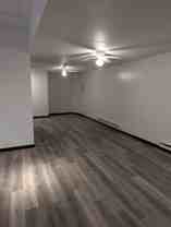 480 Park St E #3B - Photo 1 of 1