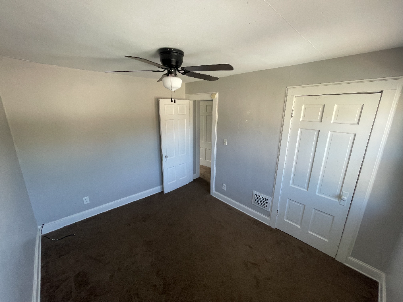 1305 N Danley Sq #1313 - Photo 3 of 8