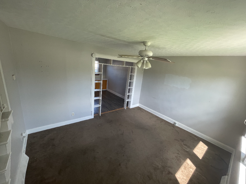 1305 N Danley Sq #1313 - Photo 6 of 8