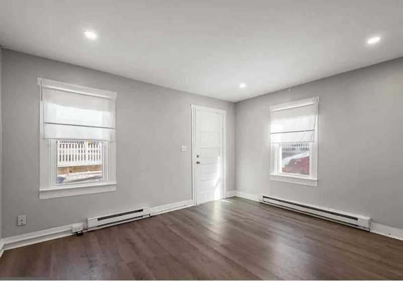 223 Baker St - Photo 2 of 13