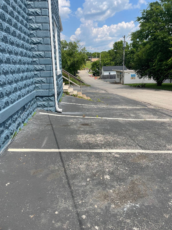 1021 S Main St - Photo 3 of 18
