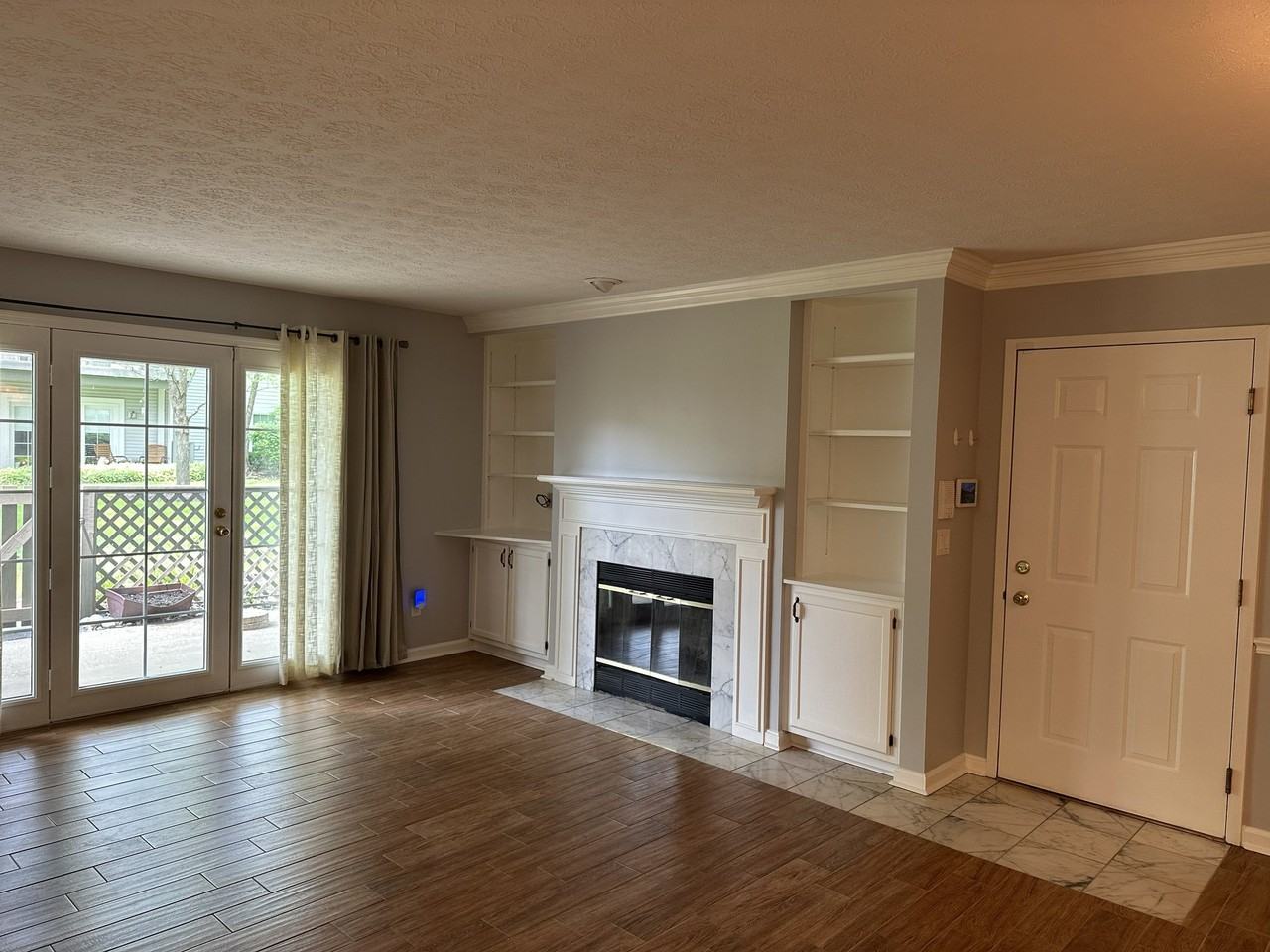 3023 Stratford Ct - Photo 4 of 17