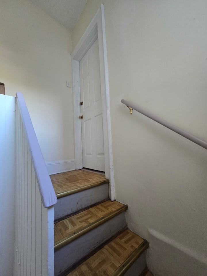 118 Washington Ave #1 - Photo 5 of 8
