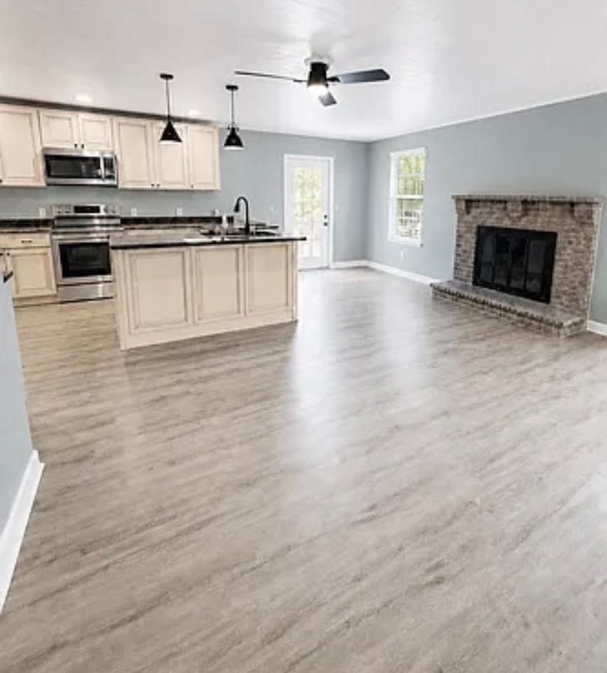 217 Bland Rd - Photo 7 of 17